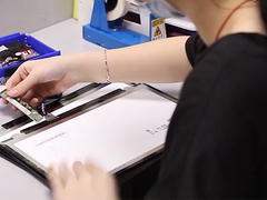 Pembuatan, grosir dan pengadaan layar LCD untuk laptop